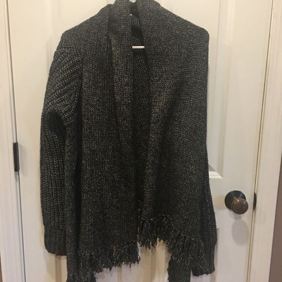 Victoria’s Secret small long sleeve sweater cardigan poncho - Picture 1 of 6